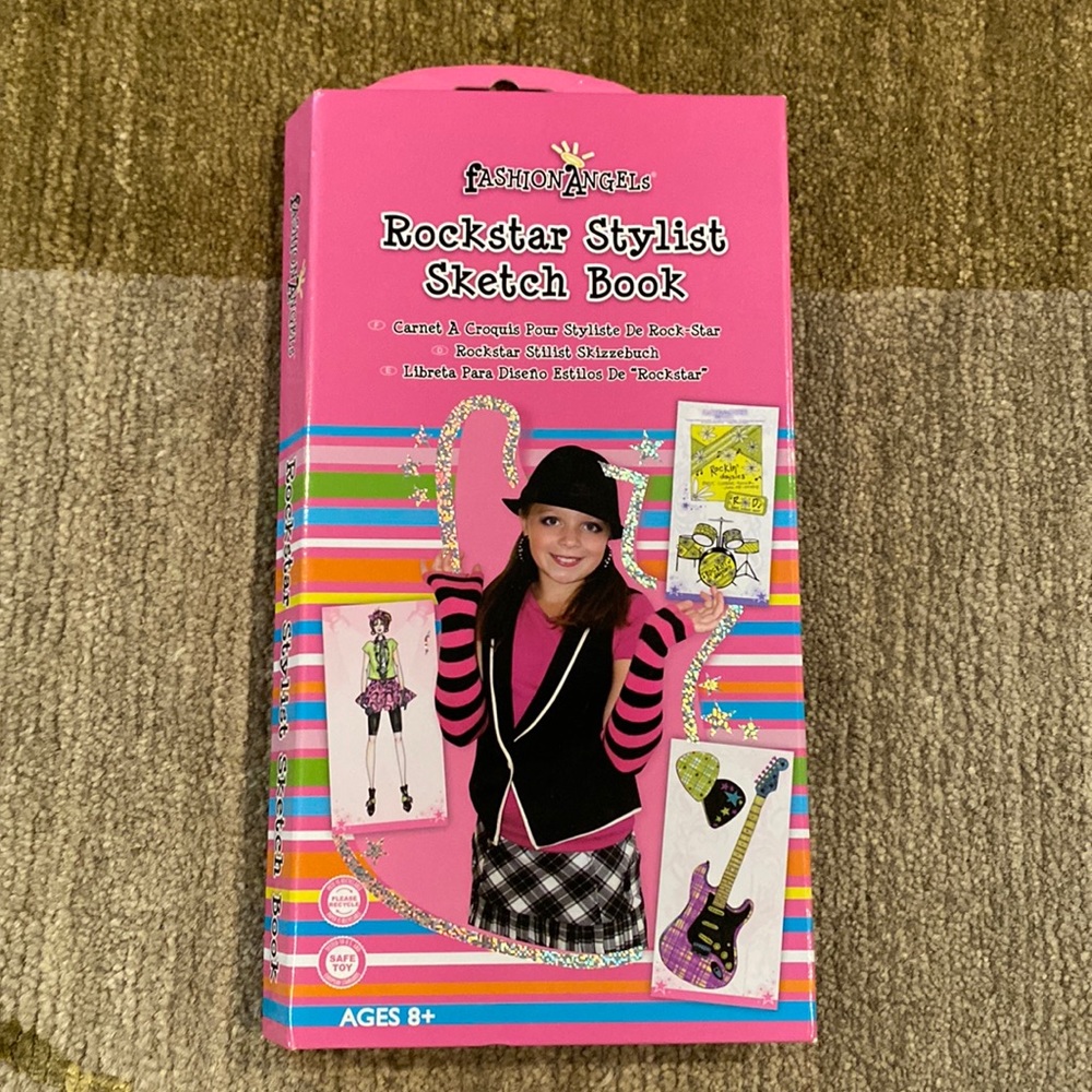 ~Fashion Angels~ Rock Star Stylist Sketch Book